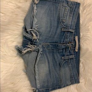 Flying monkey shirt denim shorts